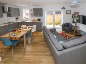 Sea Haven - Corfe Castle