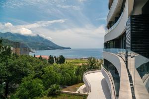 The Dream Getaway SkyLine by DeVasco