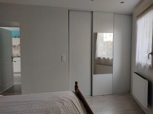 Logis douillet plein centre du village