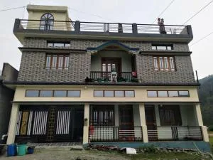 Prizm Homestay - Dharāsu