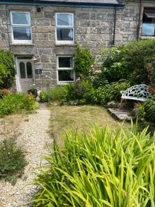 The Painter’s Retreat