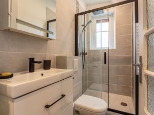 Appartements Bel appartement moderne a 2 pas de la plage et rue pietonne, centre-ville, calme, WIFI inclus - FR-1-4-692 : photos des chambres