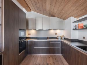 Duplex ski-inski-out avec accès spa à Courchevel 1850 - FR-1-564-106