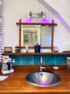 Maisons de vacances Refuge Raffine - 2 Salons, Double Jacuzzi, Jardin : photos des chambres