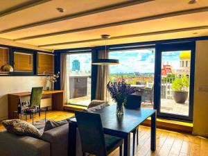 Luxury Apartments with Large Terrace in City Center