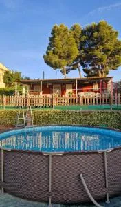 Casita con piscina cerca de Chinchón, Aranjuez y Parque Warner - Villaconejos