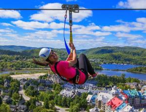 Modern Cottage in the Tremblant Ski Village