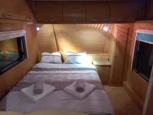 Tomiceva Koliba Rtanj 1 - Vrmdža