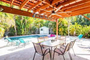 Private Pool & Games Near Dania Pointe & Beaches