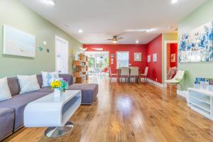 Private Pool & Games Near Dania Pointe & Beaches