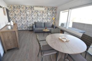 RNET - La Palmera Roses