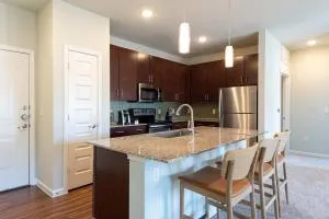 Landing at Bridge at Southpark Meadows - 2 Bedrooms in Slaughter Creek - Buda