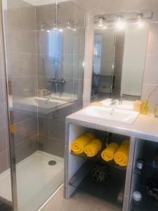 Maisons de vacances Mini-villa mitoyenne de type F2 proche Golfe de Lava : photos des chambres