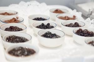 B&B Champagne, Vlore Bay