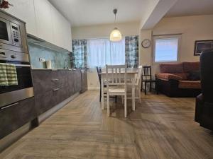 1A128 Moderno apartamento 6pax 3habitaciones by R2R Consulting