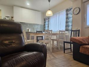 1A128 Moderno apartamento 6pax 3habitaciones by R2R Consulting