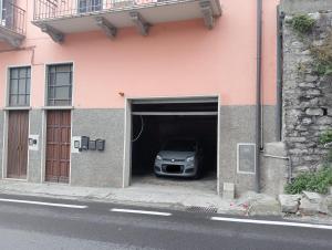 Casa Mauro, Lake View and Garage!