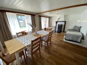 Cozy 2-Bedroom Bungalow - Sigriswil