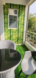 Vacation Paradise- Luxurious 3-bhk Flat near IGI Airport and ICC