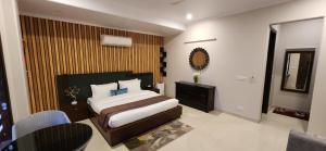 Vacation Paradise- Luxurious 3-bhk Flat near IGI Airport and ICC