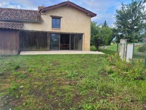 Maisons de vacances LE GRAND CASTILLON - Gite peche avec 2 etangs prives, foret et Jacuzzi en option : photos des chambres