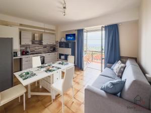 Garden & Sea View - Free Beach Access and Garage - WiFi