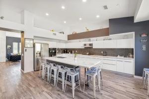 Vivanta Resort Palm Springs