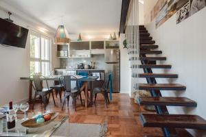 Refugio Urbano Depto Acogedor con Dos Niveles