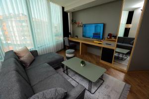 Brand Business Hotel