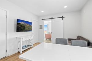 1628 West Oceanfront Oasis - 5,8,9