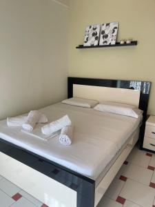 GEM Seaview Apartments Sarande- Home by the sea