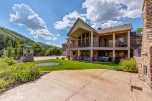 Private Weber Tributary Access Family Retreat in Morgan Hosted by Nestique - Morgan