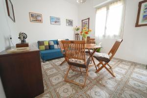 Blue Vintage - 7Sundays