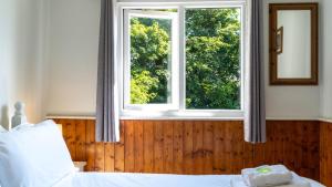 Ta Mill Cottages & Lodges - Meadowview Chalet 4