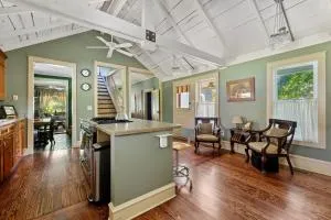 The Fourth Oak - Three Oaks