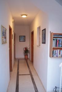 Oneiro house