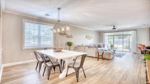 1111 Cypress Bend condo