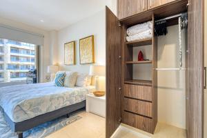 Vista Velas Studio 8402B