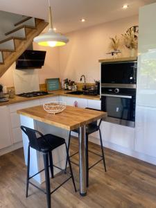 Maison de village entre lac et montagne