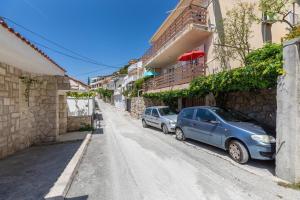 Apartments by the sea Pisak, Omis - 967