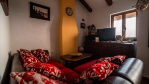 Family friendly house with a swimming pool Banjol, Rab - 23127