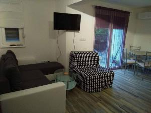 Apartments with parking space Palit, Rab - 23237