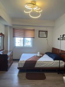 Jojies Crib Symfoni Tower 2 Bossa Guadalupe