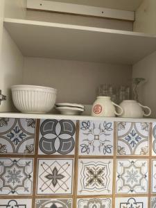 Jojies Crib Symfoni Tower 2 Bossa Guadalupe