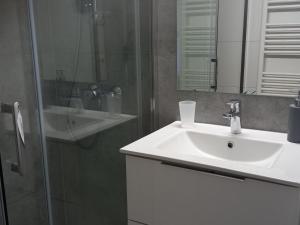 Maison 4 pers avec piscine à 800m de la plage - FR-1-336-134