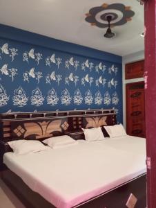 Shiv Niketan Guest House 200mtr from Shri Ram mandir