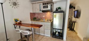 Studio cerca a estacion metro poblado