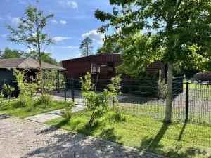 Vrijstaand chalet met veel buitenruimte en veranda - Broek op Langedijk