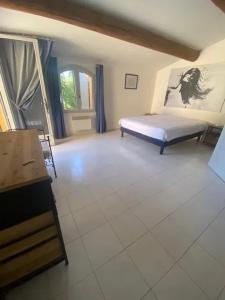 Villas Villa spacieuse proche de Marseille avec jardin et piscine privee : photos des chambres