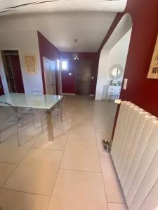 Villas Villa spacieuse proche de Marseille avec jardin et piscine privee : photos des chambres